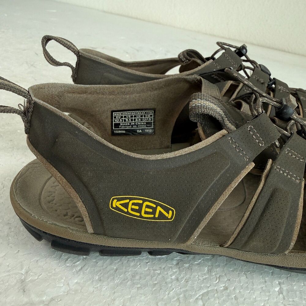 Keen Clearwater CNX Sandals Green Cordlock Round Toe Waterproof Men's Size 9.5 - Picture 3 of 11